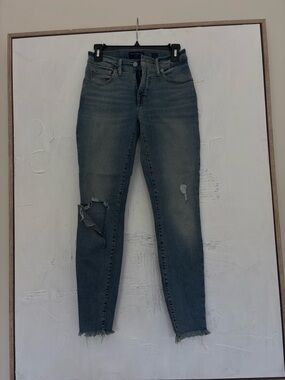 Lucky Brand Women's Skinny Jeans in Washed Blue with Distressed Detail
